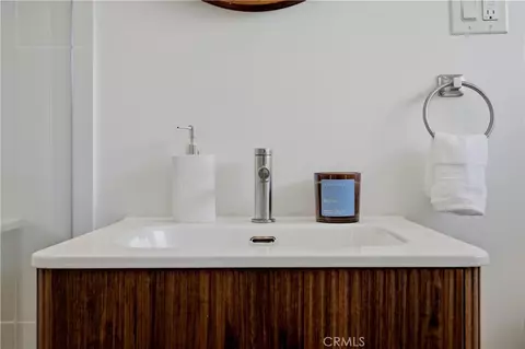 Bath - 3062 Lees, Long Beach, CA 90808 photo 3 of 4