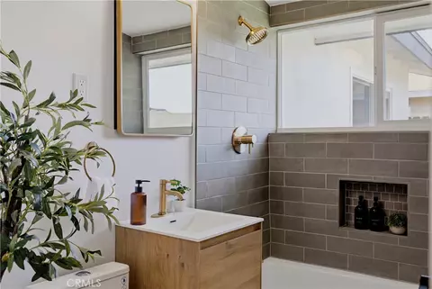 Bath - 3062 Lees, Long Beach, CA 90808 photo 1 of 4