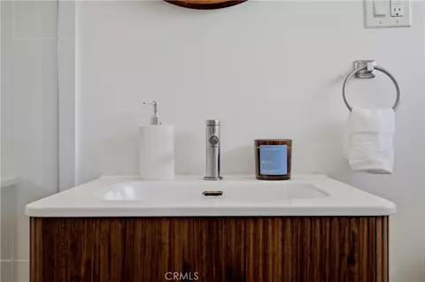 Bath - 3062 Lees, Long Beach, CA 90808 photo 3 of 4