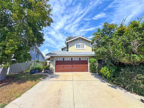 990 Trabuco, Costa Mesa, CA 92627