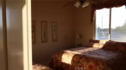 Bedroom - 12913 Ivanpah, Apple Valley, CA 92308 photo 4 of 13