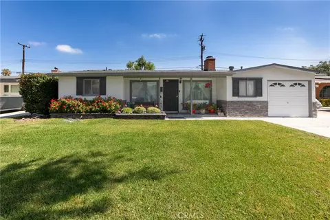 1879 Carol, Fullerton, CA 92833