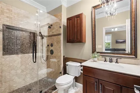 Bath - 5 Franklin, Irvine, CA 92620 photo 2 of 5