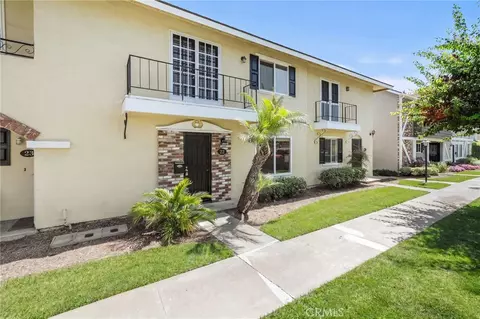3342 Bradbury #22, Los Alamitos, CA 90720