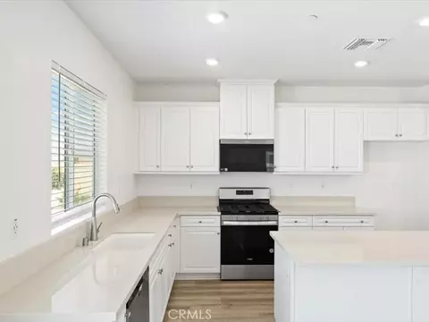 Kitchen - 7561 Baerss Rd, Riverside, CA 92507 photo 2 of 2