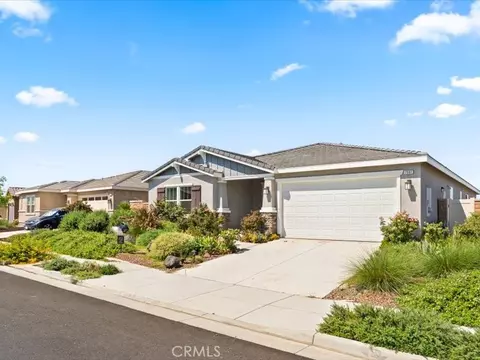 Exterior - 7561 Baerss Rd, Riverside, CA 92507 photo 2 of 11