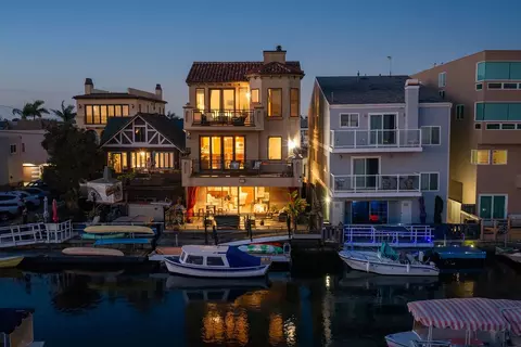 16735 Bayview Dr, Huntington Beach, CA 92649