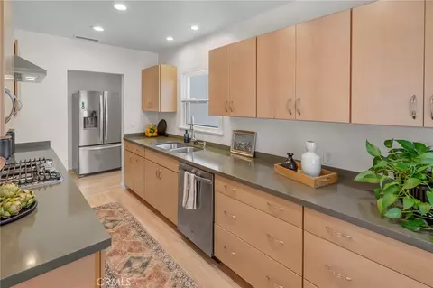Kitchen - 3931 E De Ora Way, Long Beach, CA 90815 photo 1 of 5