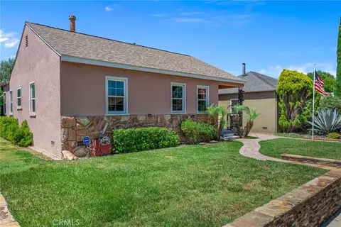 Exterior - 3931 E De Ora Way, Long Beach, CA 90815 photo 12 of 12