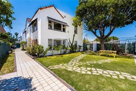 1861 Pacific Ave, Long Beach, CA 90806