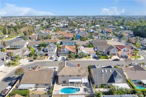 View/Area - 4457 Via Largo, Cypress, CA 90630 photo 3 of 7