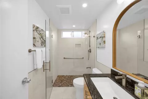 Bath - 4457 Via Largo, Cypress, CA 90630 photo 2 of 5