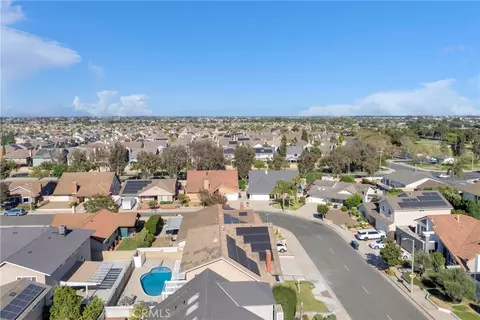 View/Area - 4457 Via Largo, Cypress, CA 90630 photo 5 of 7