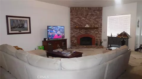 Living - 40482 Gavilan Mtn, Fallbrook, CA 92028 photo 2 of 5