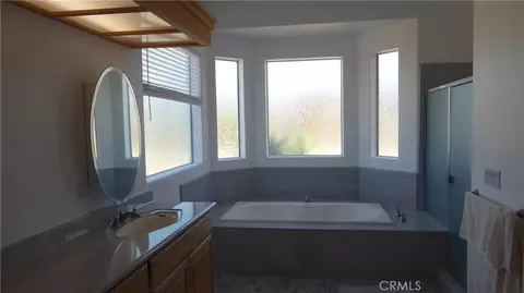 Bath - 40482 Gavilan Mtn, Fallbrook, CA 92028 photo 1 of 2