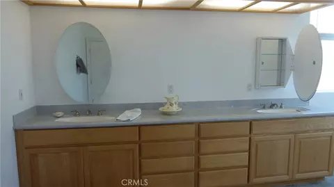 Bath - 40482 Gavilan Mtn, Fallbrook, CA 92028 photo 2 of 2