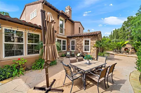 Exterior - 28 Drackert Ln, Ladera Ranch, CA 92694 photo 3 of 18