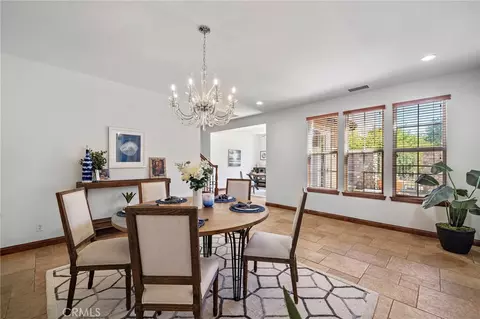 Dining - 28 Drackert Ln, Ladera Ranch, CA 92694 photo 1 of 3