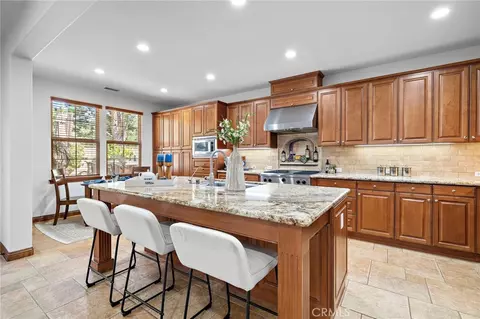 Kitchen - 28 Drackert Ln, Ladera Ranch, CA 92694 photo 1 of 10