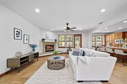 Living - 28 Drackert Ln, Ladera Ranch, CA 92694 photo 8 of 10