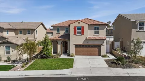 Exterior - 367 Cachuma Ct, Rialto, CA 92377 photo 6 of 7