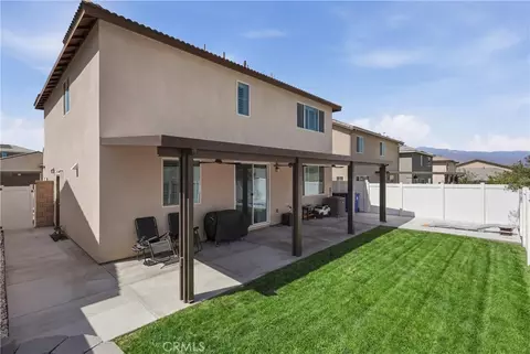 Exterior - 367 Cachuma Ct, Rialto, CA 92377 photo 4 of 7