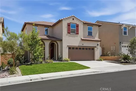 Exterior - 367 Cachuma Ct, Rialto, CA 92377 photo 2 of 7