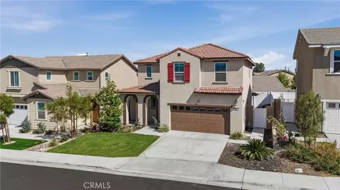 Exterior - 367 Cachuma Ct, Rialto, CA 92377 photo 7 of 7