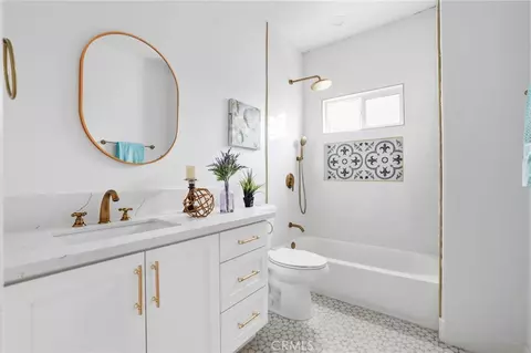 Bath - 501 S Sloan, Compton, CA 90221 photo 1 of 3