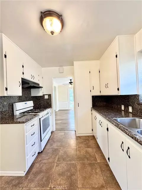 953 E Carson, Long Beach, CA 90807 photo 9