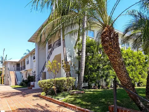 953 E Carson, Long Beach, CA 90807
