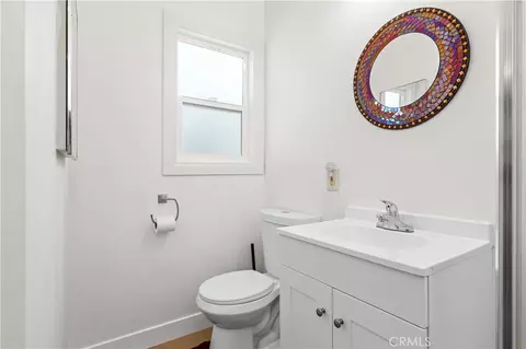 Bath - 6440 Petit, Van Nuys, CA 91406 photo 3 of 4