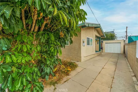 Exterior - 1012 Vina, Long Beach, CA 90813 photo 1 of 3