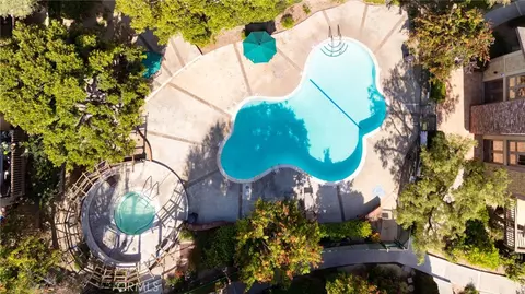 3050 S Bristol #1J, Santa Ana, CA 92704