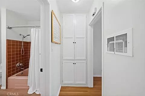 Entry Way - 1015 E Ocean Blvd #12, Long Beach, CA 90802 photo 1 of 1