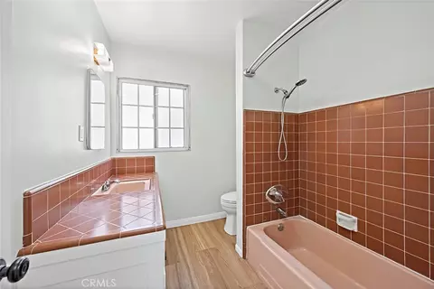 Bath - 1015 E Ocean Blvd #12, Long Beach, CA 90802 photo 1 of 2