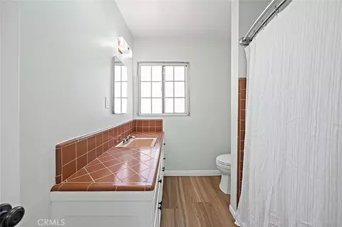 Bath - 1015 E Ocean Blvd #12, Long Beach, CA 90802 photo 2 of 2
