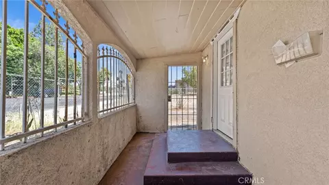 Exterior - 3284 Jackson, Riverside, CA 92503 photo 5 of 9
