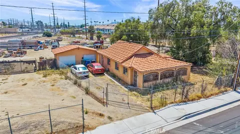 View/Area - 3284 Jackson, Riverside, CA 92503 photo 4 of 7