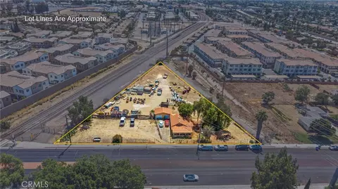 View/Area - 3284 Jackson, Riverside, CA 92503 photo 2 of 7