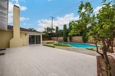 Exterior - 5255 E Bergh Dr, Anaheim, CA 92807 photo 7 of 11