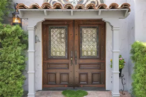 Entry Way - 1324 E Chapman, Orange, CA 92866 photo 1 of 2
