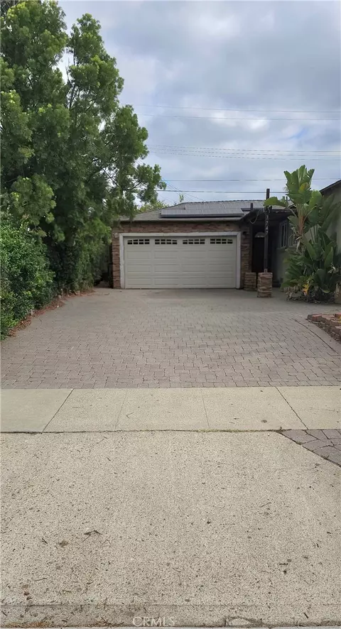 Exterior - 3747 E Roberta Ave, Orange, CA 92869 photo 6 of 15