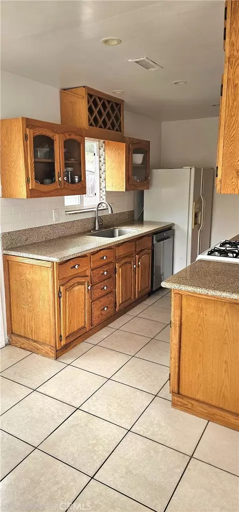 Kitchen - 3747 E Roberta Ave, Orange, CA 92869 photo 2 of 3