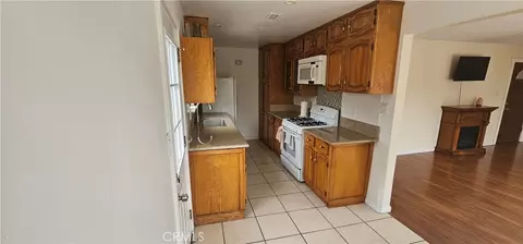 Entry Way - 3747 E Roberta Ave, Orange, CA 92869 photo 1 of 2