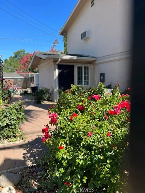 2700 32nd St, Sacramento, CA 95817