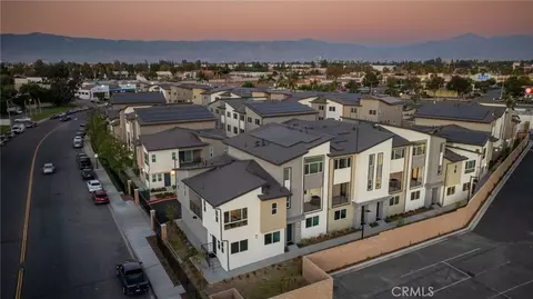 1114 Santo Antonio Dr, Colton, CA 92324