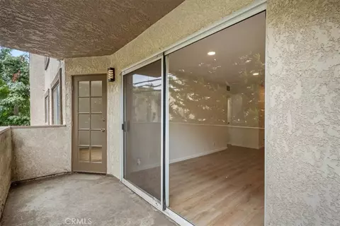 Exterior - 445 W 6th, Long Beach, CA 90802 photo 2 of 8