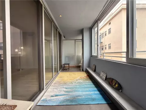 Exterior - 433 Pine Ave #201, Long Beach, CA 90802 photo 1 of 1
