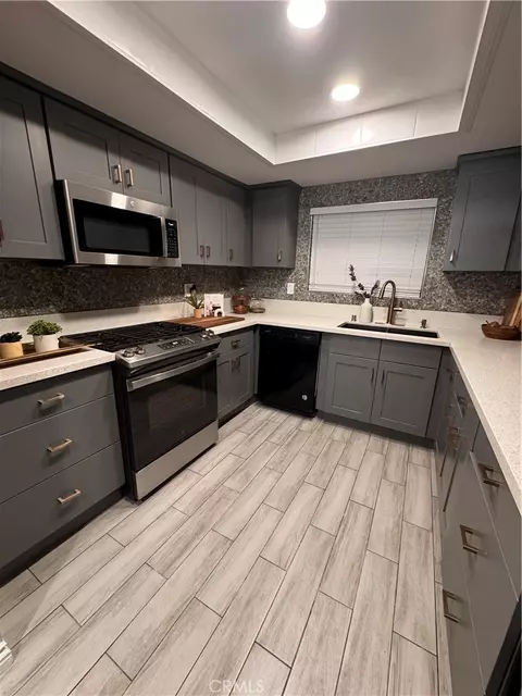 2101 E 21st #114, Signal Hill, CA 90755